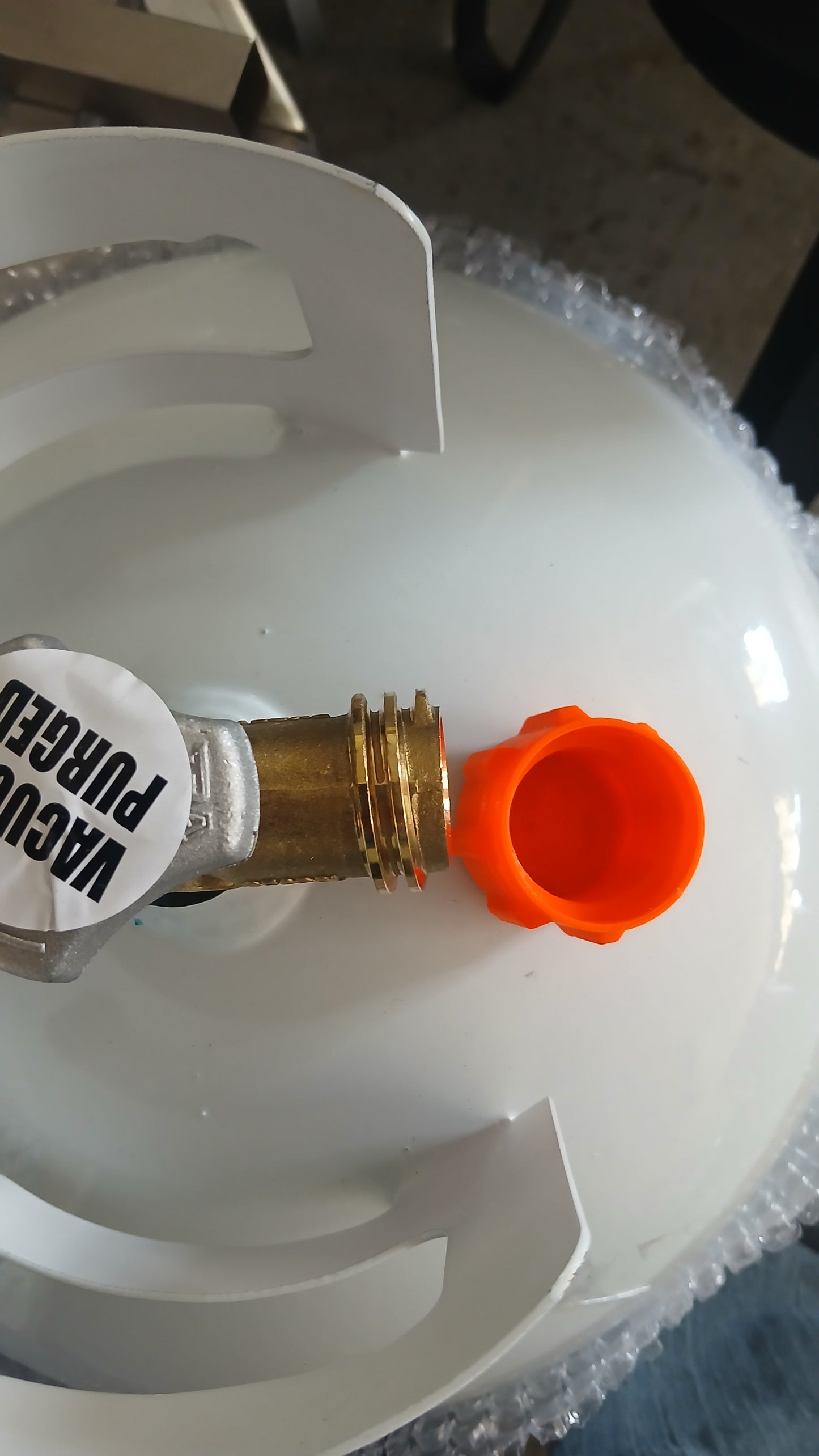 LPG Cylinder Magnetic Dust Cap