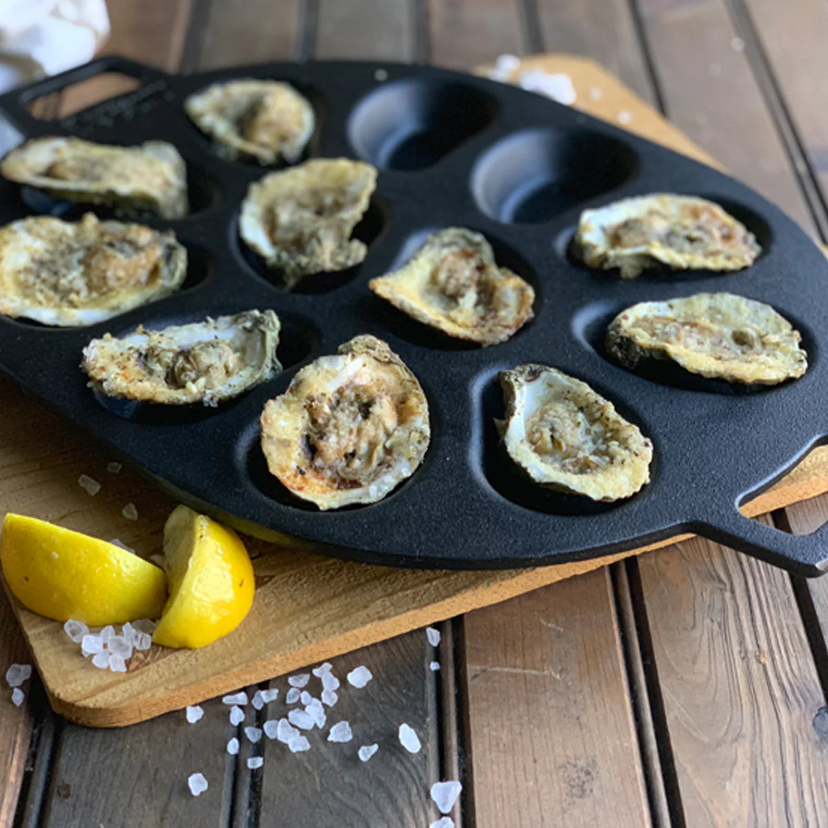 Bayou Classic Cast Iron Oyster Pan