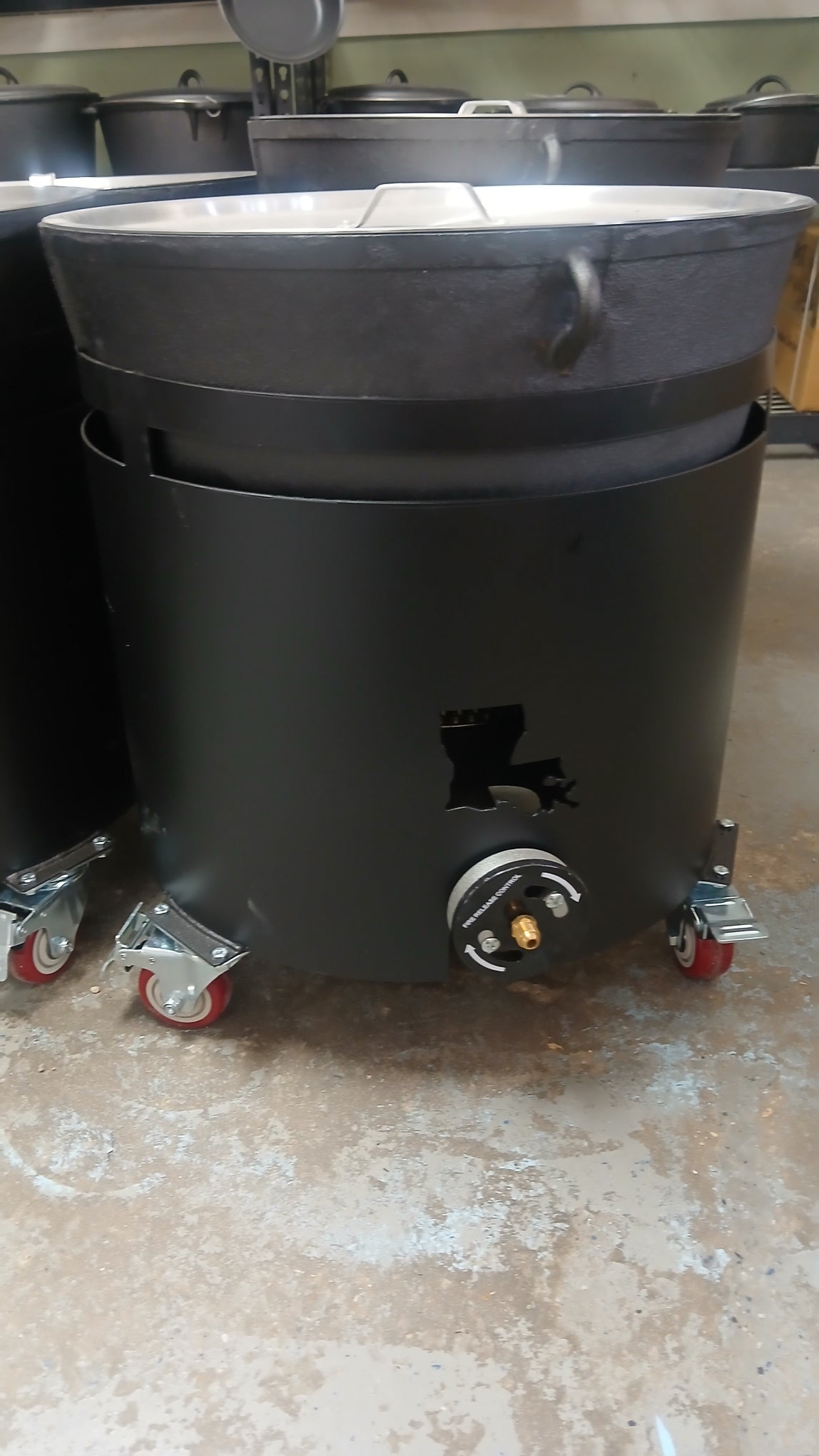 10 Gallon Jambalaya Pot & Roll Around Pot Combo